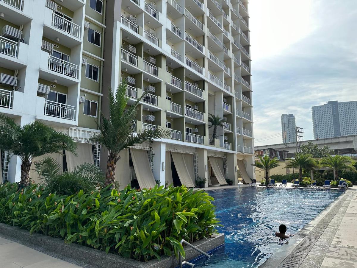 Celandine Residence In Quezon City Caloocan Exterior photo