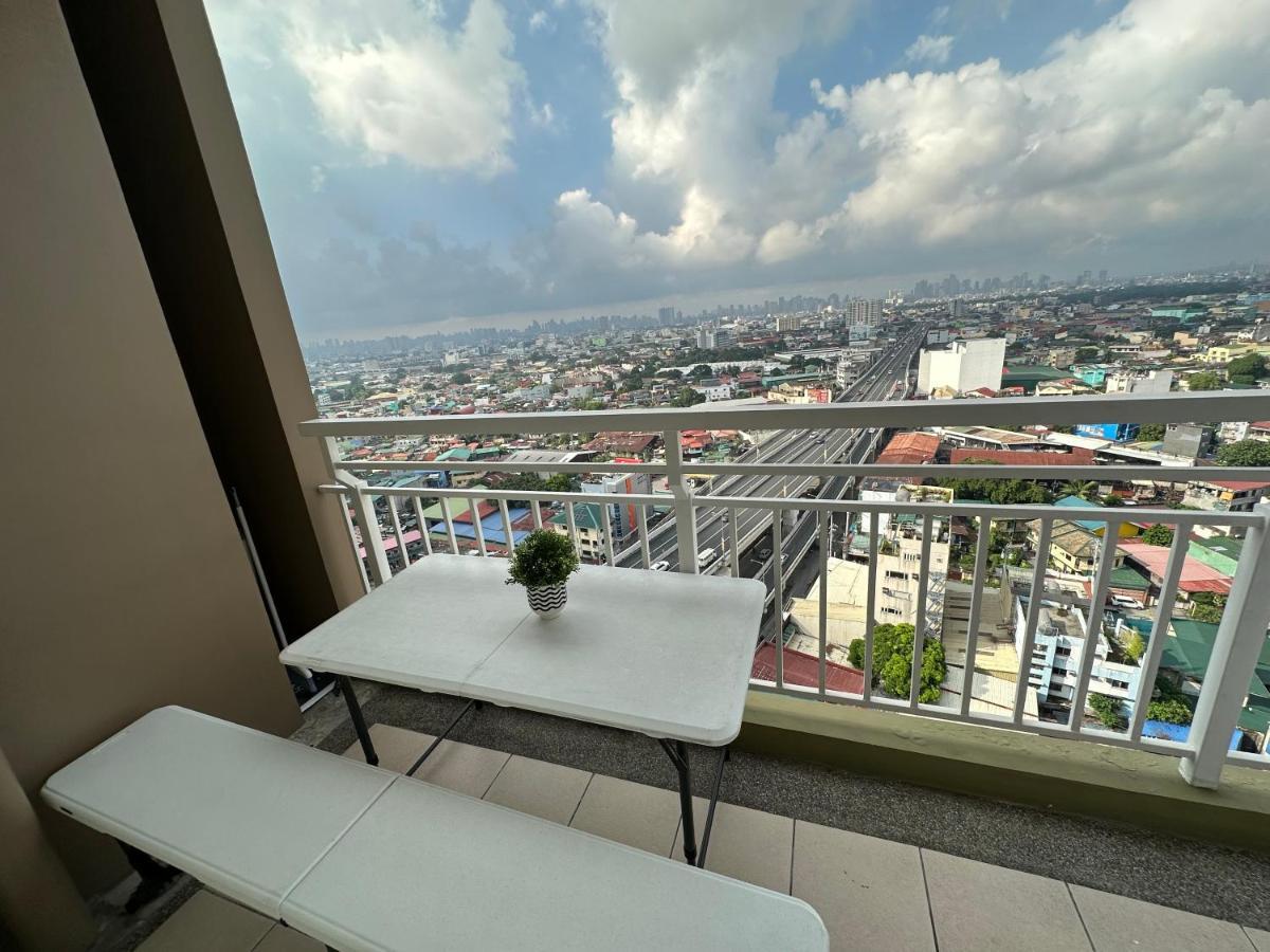 Celandine Residence In Quezon City Caloocan Exterior photo